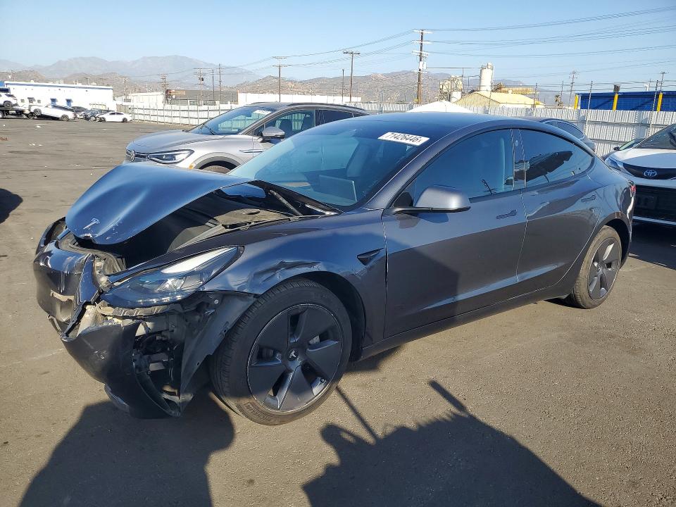 Продажа на аукционе авто 2022 Tesla Model 3, vin: 5YJ3E1EB6NF357335, номер лота: 71426446