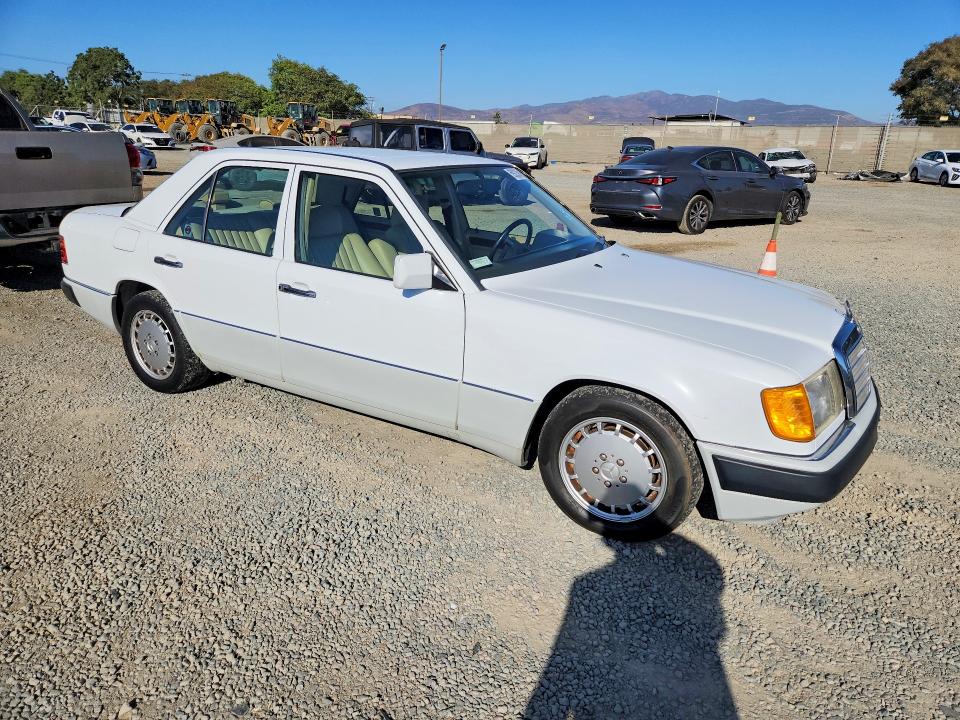 Auction sale of the 1992 Mercedes-benz 300, vin: WDBEA26DXNB561227, lot number: 69226016