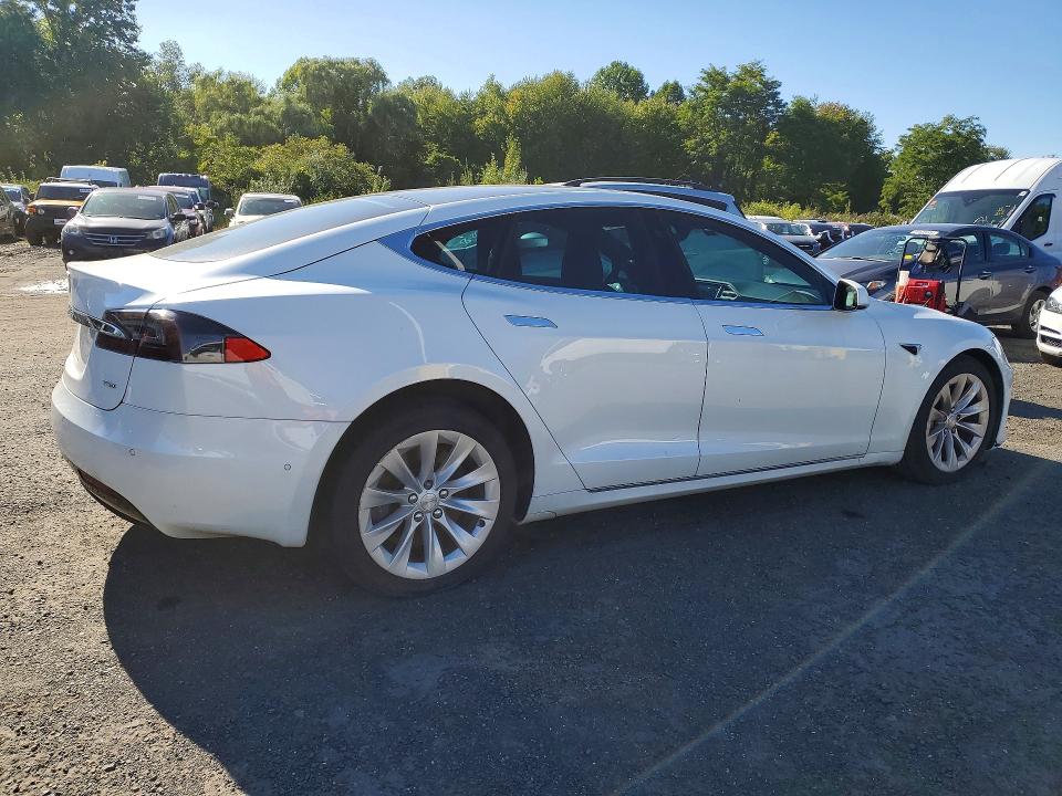 Aukcja sprzedaży 2017 Tesla Model S, vin: 5YJSA1E23HF209512        , numer aukcji: 68619926