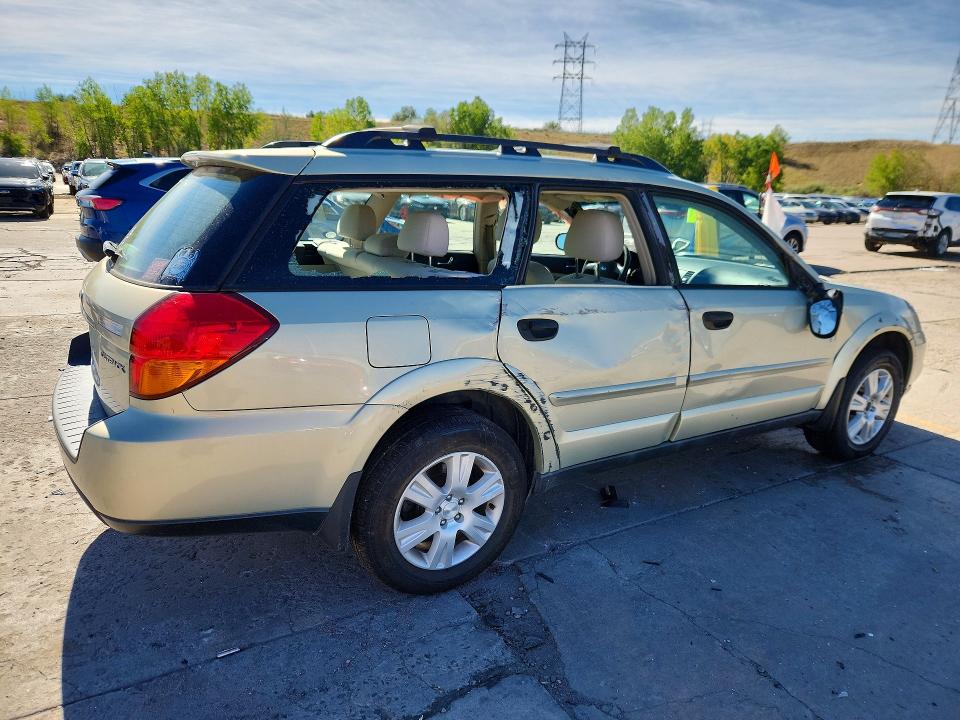 68267106 :رقم المزاد ، 4S4BP61C257386348 vin ، 2005 Subaru Legacy مزاد بيع