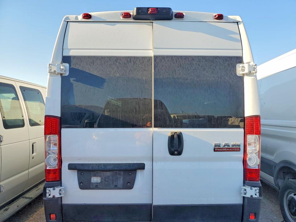 64058186 :رقم المزاد ، 3C6LRVDG5ME517712 vin ، 2021 Ram Promaster 2500 مزاد بيع