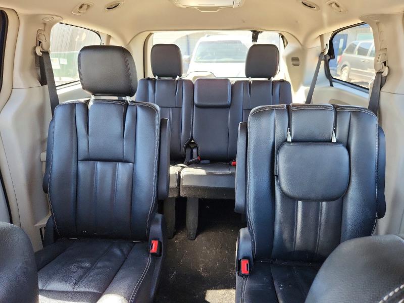 71035546 :رقم المزاد ، 2C4RC1BG5GR173110 vin ، 2016 Chrysler Town & Country مزاد بيع