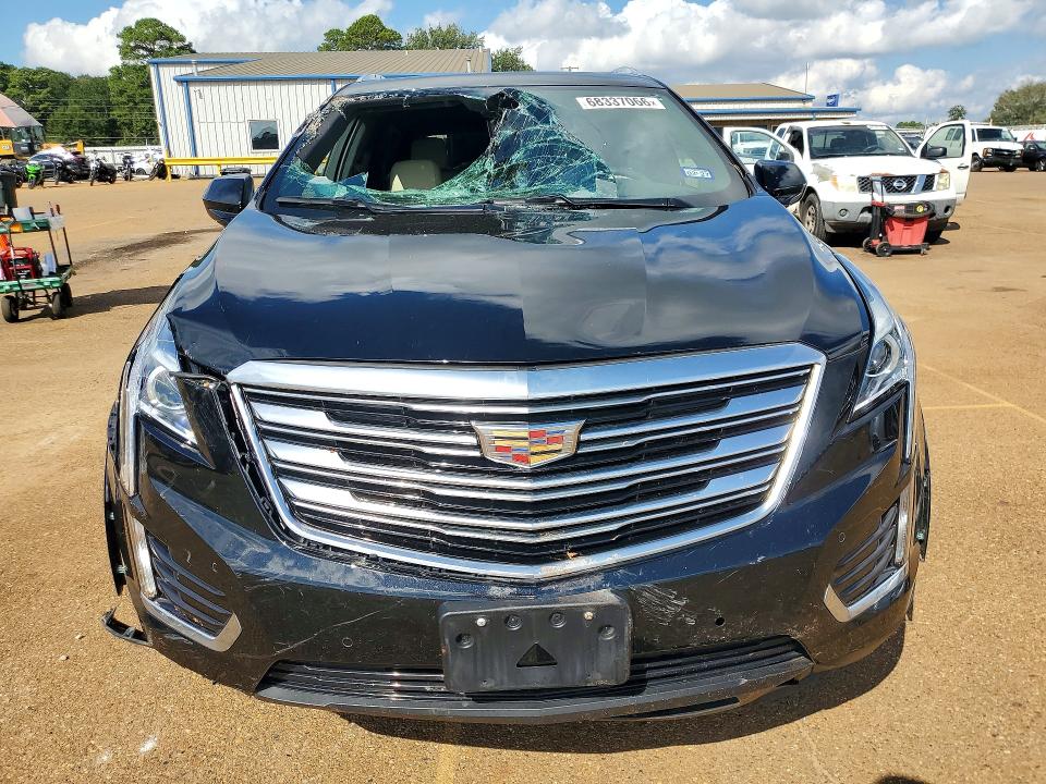 68337066 :رقم المزاد ، 1GYKNBRS8HZ225519 vin ، 2017 Cadillac Xt5 مزاد بيع