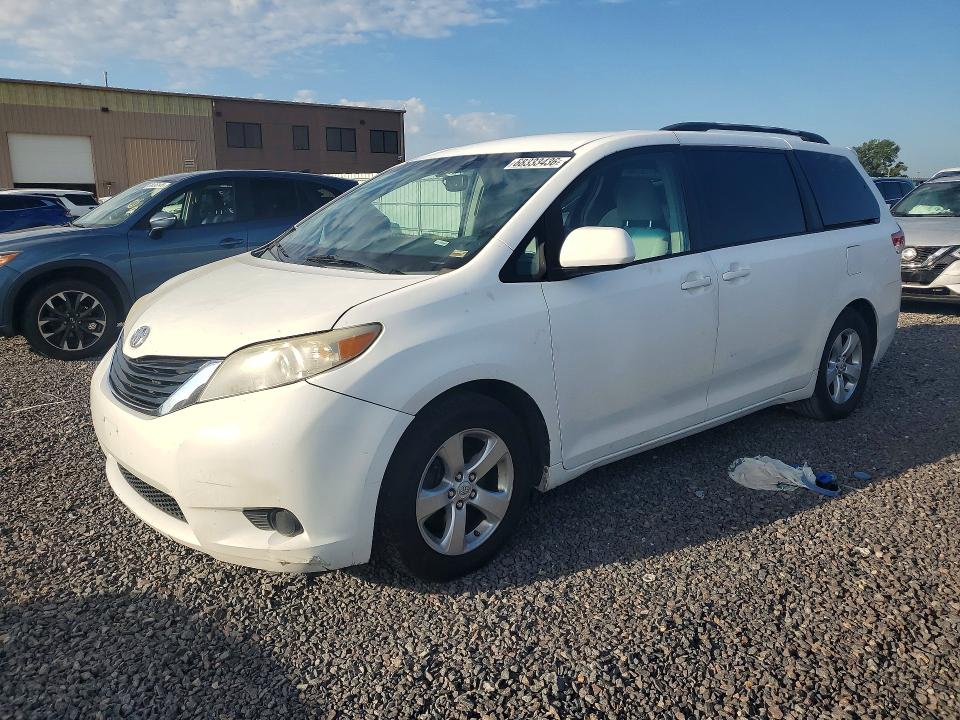 2011 Toyota Sienna მანქანა იყიდება აუქციონზე, vin: 5TDKK3DC2BS053291, აუქციონის ნომერი: 68333436