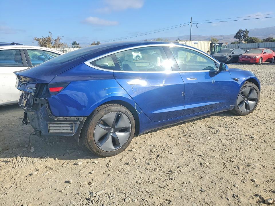 2019 Tesla Model 3 მანქანა იყიდება აუქციონზე, vin: 5YJ3E1EA3KF322707, აუქციონის ნომერი: 70460216