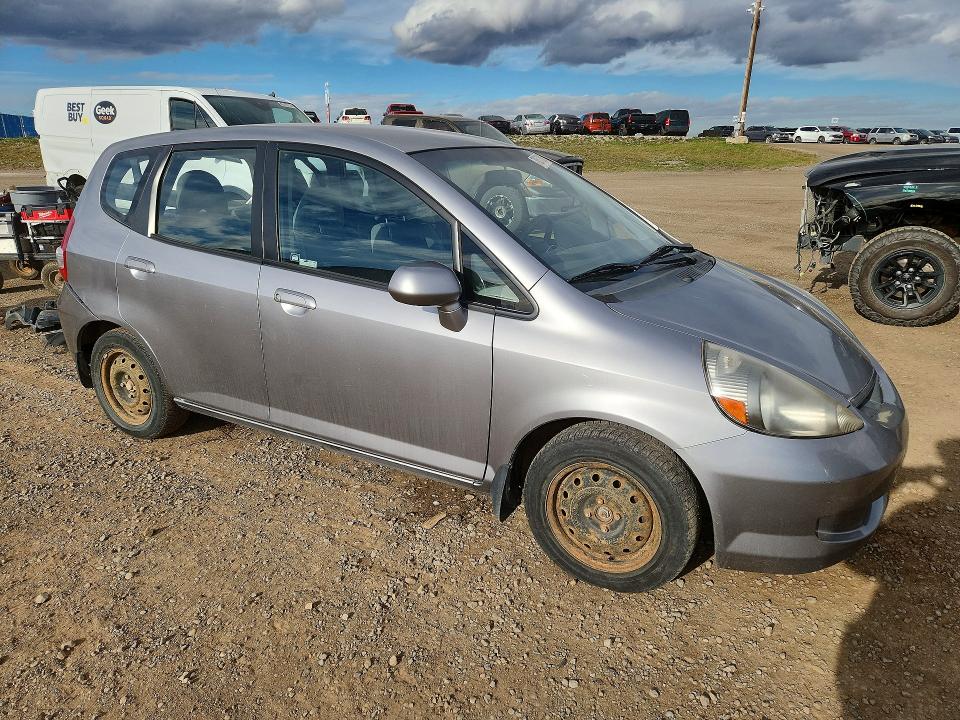 2007 Honda Fit მანქანა იყიდება აუქციონზე, vin: JHMGD38447S818694, აუქციონის ნომერი: 70573006
