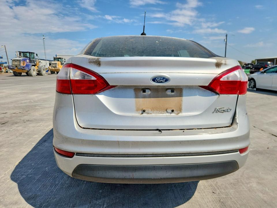Продажа на аукционе авто 2015 Ford Fiesta, vin: 3FADP4AJ8FM104839, номер лота: 68422336