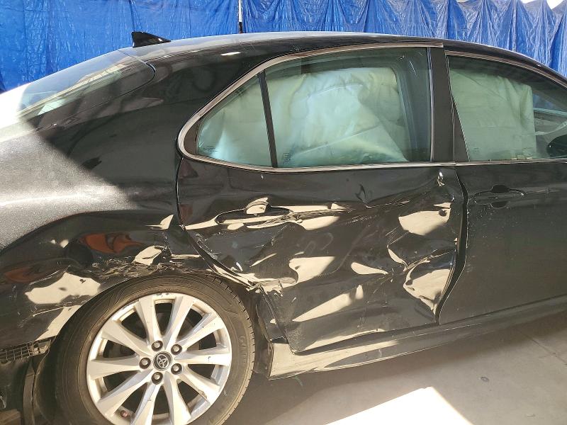 69336736 :رقم المزاد ، 4T1B11HKXKU821602 vin ، 2019 Toyota Camry مزاد بيع