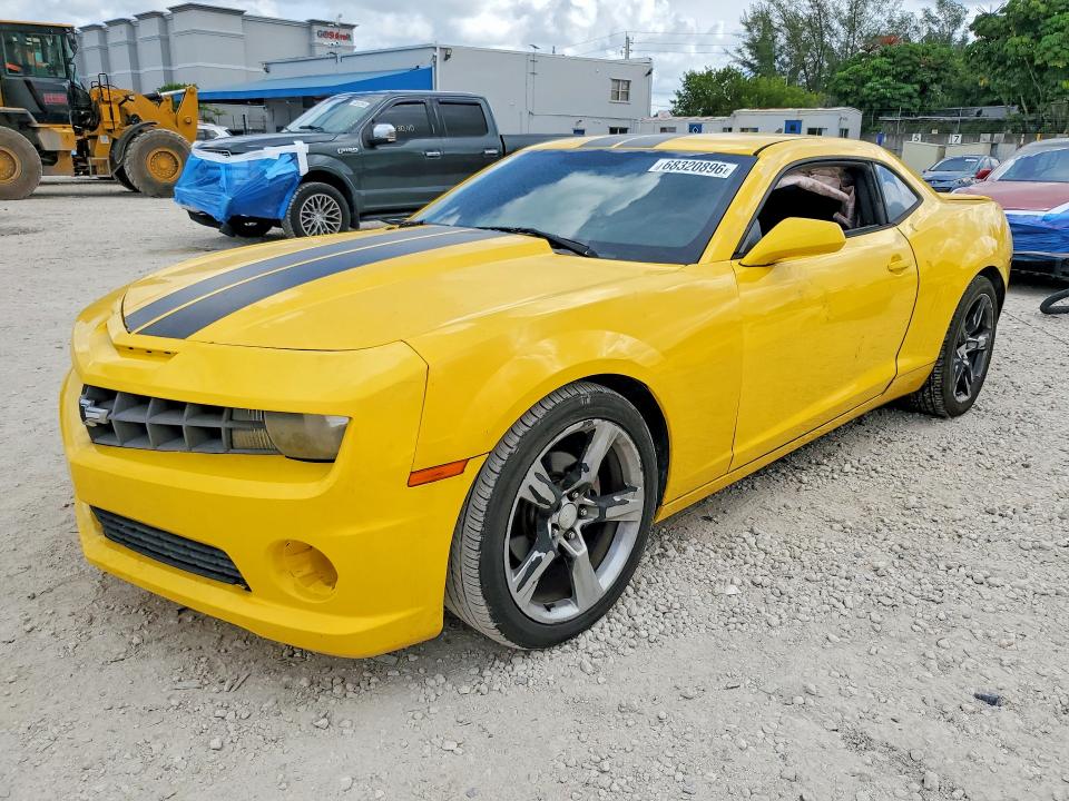 68320896 :رقم المزاد ، 2G1FA1E30D9182898 vin ، 2013 Chevrolet Camaro مزاد بيع