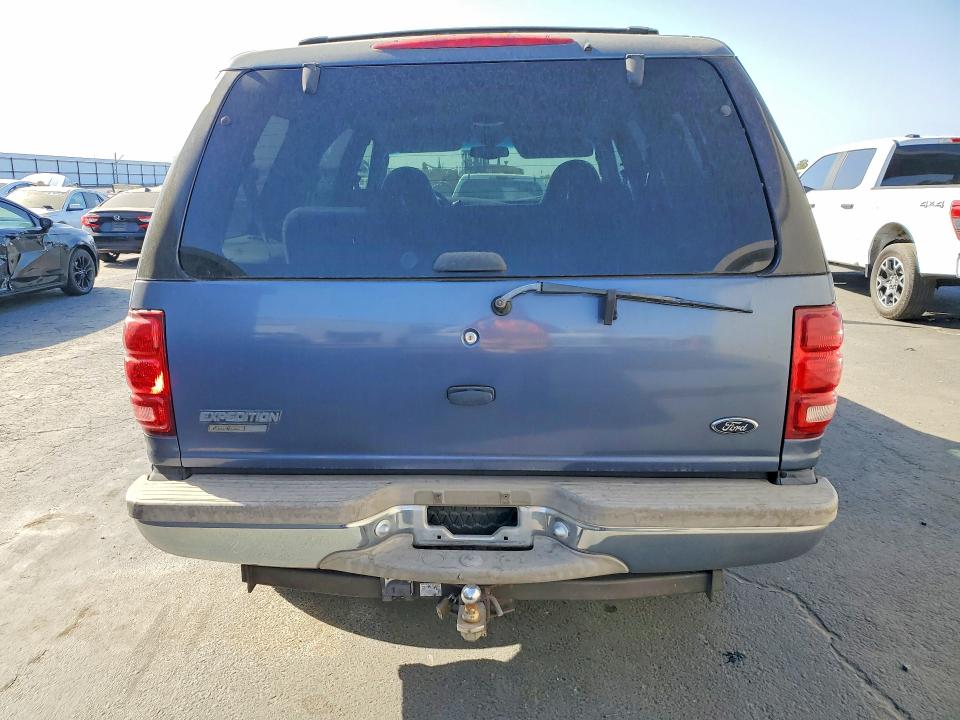 Продаж на аукціоні авто 2000 Ford Expedition, vin: 1FMPU18L8YLA61089, номер лоту: 66861516