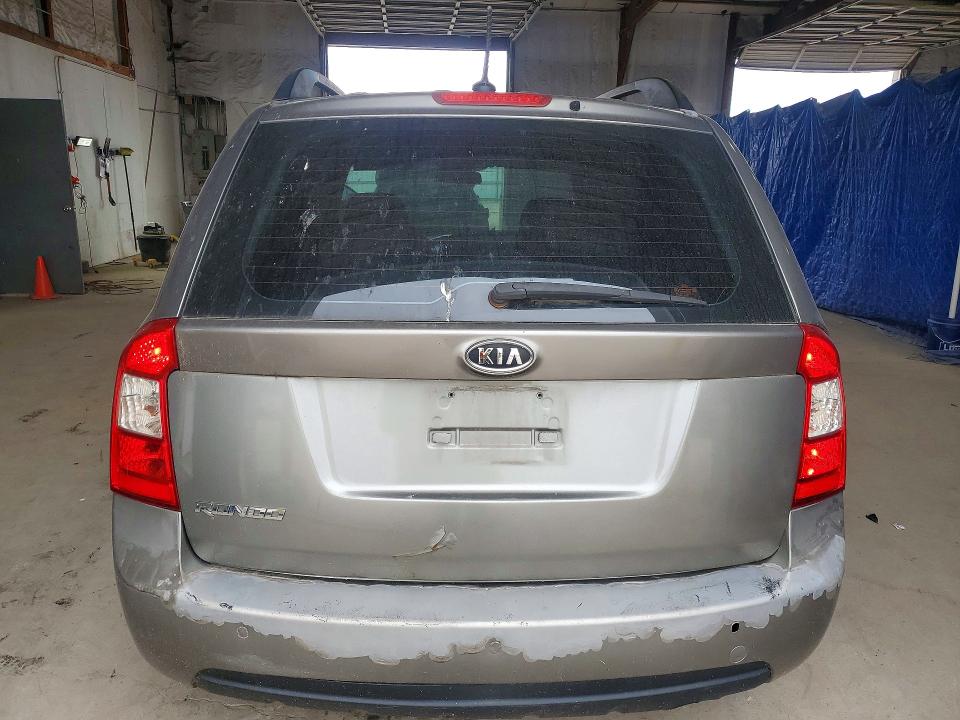 2009 Kia Rondo მანქანა იყიდება აუქციონზე, vin: KNAFG528097242777, აუქციონის ნომერი: 70271936