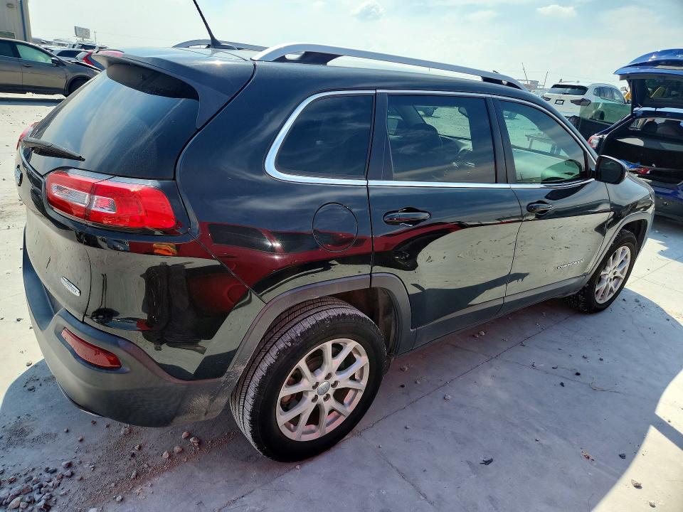 70423456 :رقم المزاد ، 1C4PJLCS9FW782069 vin ، 2015 Jeep Cherokee مزاد بيع