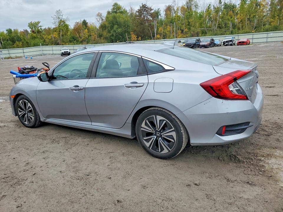 70519086 :رقم المزاد ، 19XFC1F70HE032722 vin ، 2017 Honda Civic مزاد بيع