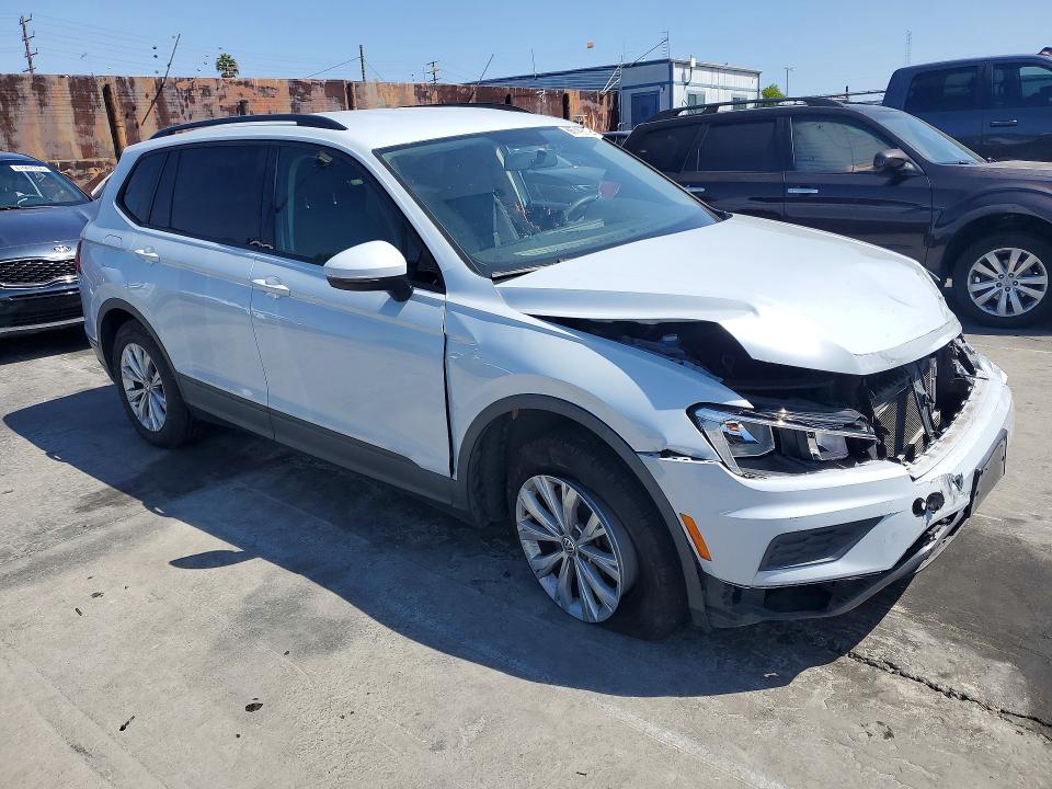 Продажа на аукционе авто 2018 Volkswagen Tiguan, vin: 3VV1B7AXXJM082161, номер лота: 66740616
