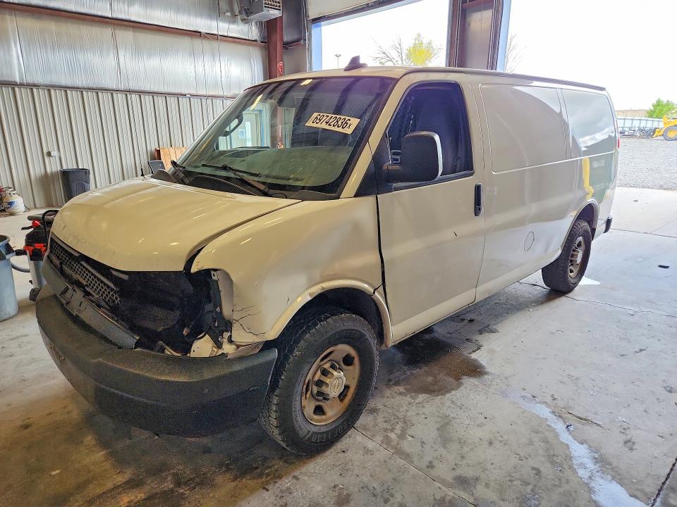 2020 Chevrolet Express G2500 მანქანა იყიდება აუქციონზე, vin: 1GCWGAFG8L1195246, აუქციონის ნომერი: 69742836