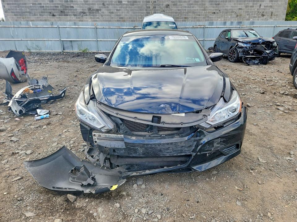 Продажа на аукционе авто 2017 Nissan Altima, vin: 1N4AL3AP2HC233483, номер лота: 70309576
