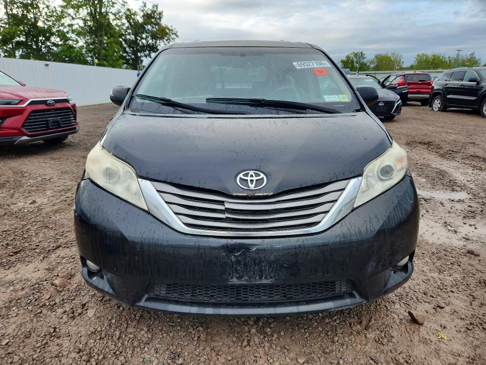 Продажа на аукционе авто 2014 Toyota Sienna, vin: 5TDYK3DC3ES426269, номер лота: 69527106