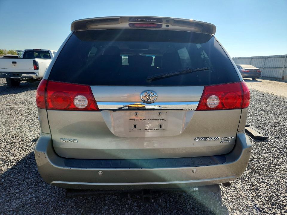67725526 :رقم المزاد ، 5TDBK22C09S023858 vin ، 2009 Toyota Sienna مزاد بيع