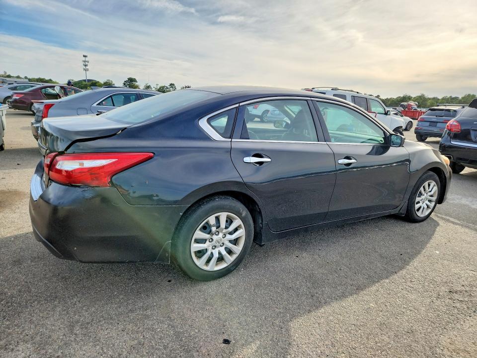 Aukcja sprzedaży 2017 Nissan Altima, vin: 1N4AL3AP1HC263042, numer aukcji: 70480596