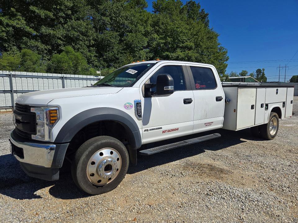 69613436 :رقم المزاد ، 1FD0W5HT1KEF23314 vin ، 2019 Ford F550 مزاد بيع