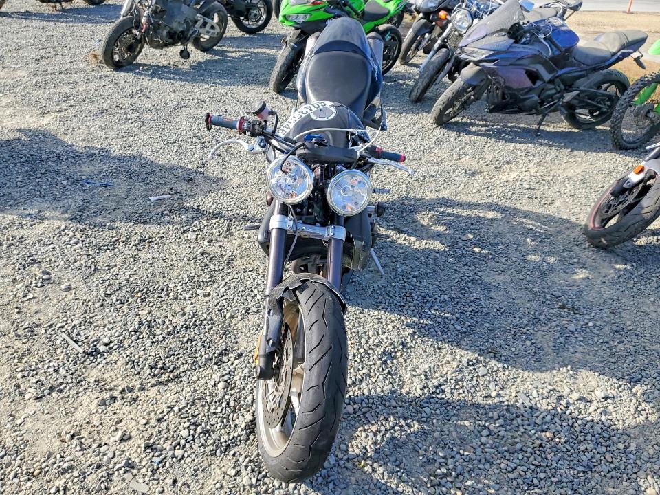 2011 Triumph Motorcycle Street Triple მანქანა იყიდება აუქციონზე, vin: SMTD02NE8BJ457963, აუქციონის ნომერი: 69435546