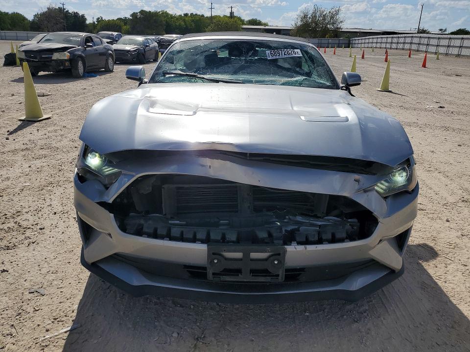 68972826 :رقم المزاد ، 1FATP8UH2N5101189 vin ، 2022 Ford Mustang مزاد بيع