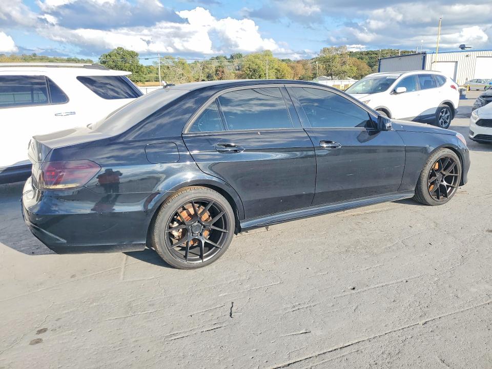 70610676 :رقم المزاد ، WDDHF6FB4GB249399 vin ، 2016 Mercedes-benz E مزاد بيع