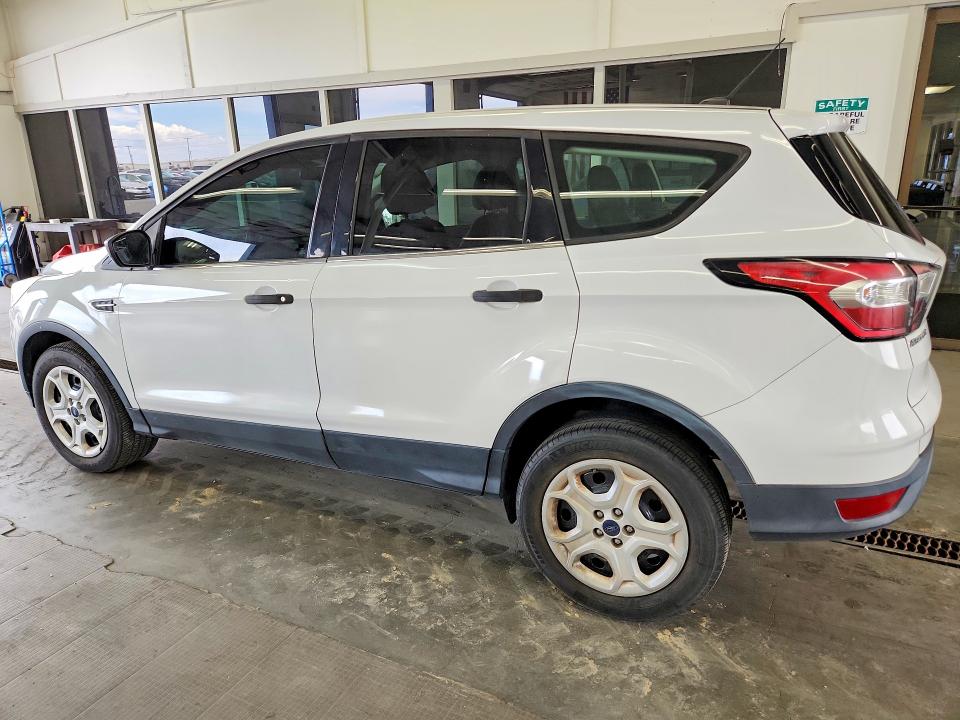 68082106 :رقم المزاد ، 1FMCU0F73HUD28986 vin ، 2017 Ford Escape مزاد بيع