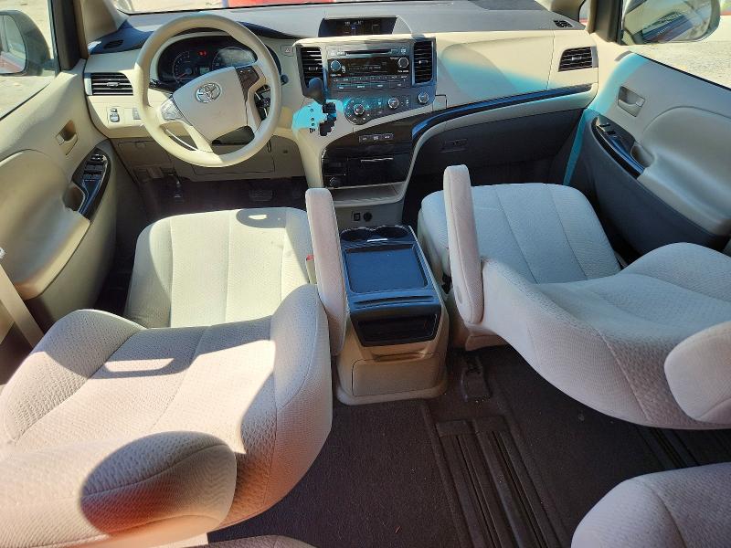2011 Toyota Sienna მანქანა იყიდება აუქციონზე, vin: 5TDKK3DC6BS141048, აუქციონის ნომერი: 69032706