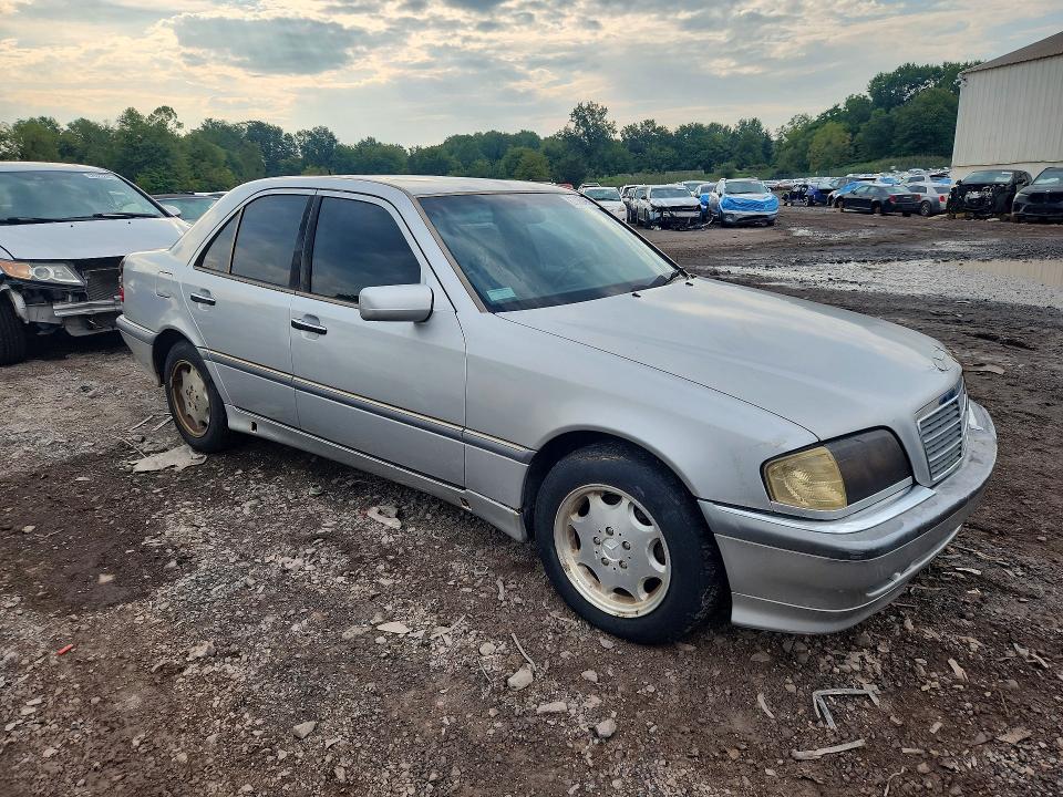 Продажа на аукционе авто 2000 Mercedes-benz C, vin: WDBHA24G3YA851944, номер лота: 67565496
