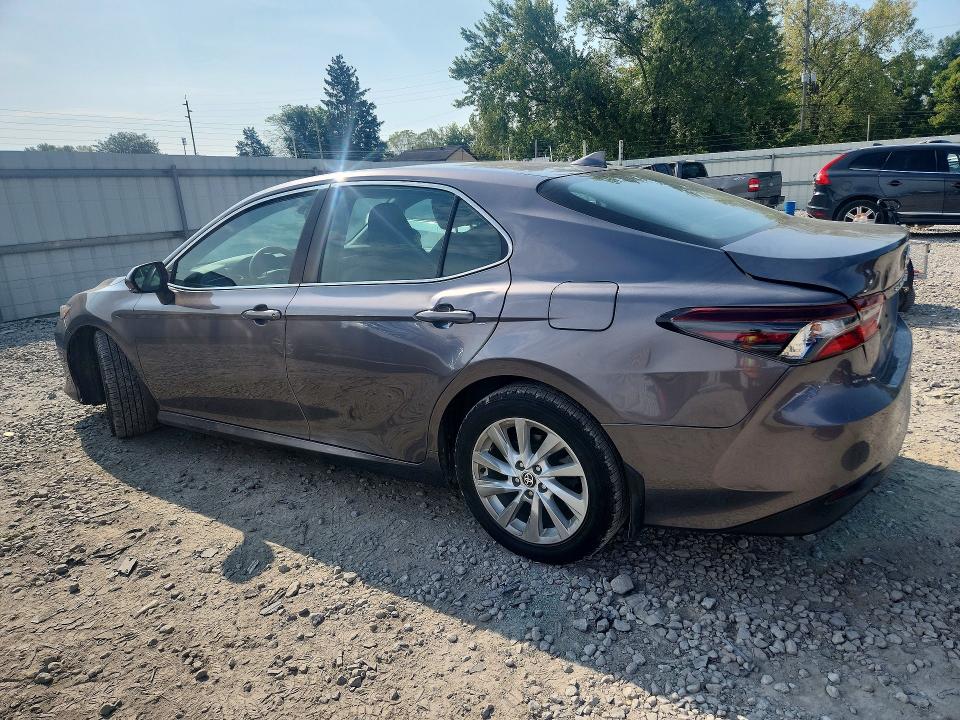 Продажа на аукционе авто 2022 Toyota Camry, vin: 4T1R11AKXNU643462, номер лота: 67008186