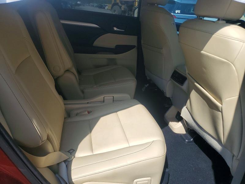 67393256 :رقم المزاد ، 5TDJKRFH5FS105574 vin ، 2015 Toyota Highlander مزاد بيع