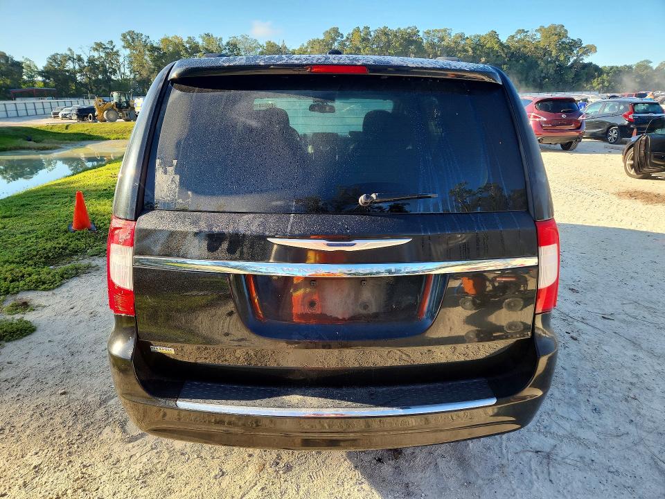 69543186 :رقم المزاد ، 2C4RC1BG3GR214396 vin ، 2016 Chrysler Town & Country مزاد بيع