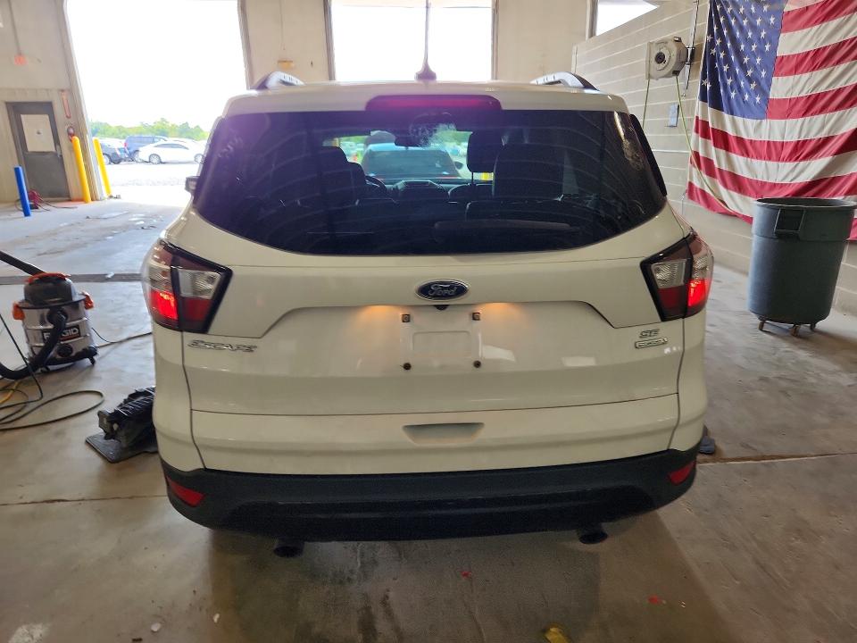 Продажа на аукционе авто 2018 Ford Escape, vin: 1FMCU0GD9JUA52274, номер лота: 68507996