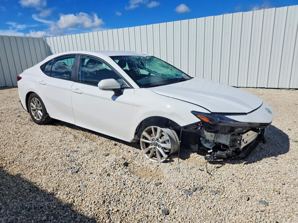 Продаж на аукціоні авто 2026 Toyota Camry, vin: 4T1DAACK2TU761235, номер лоту: 69802646
