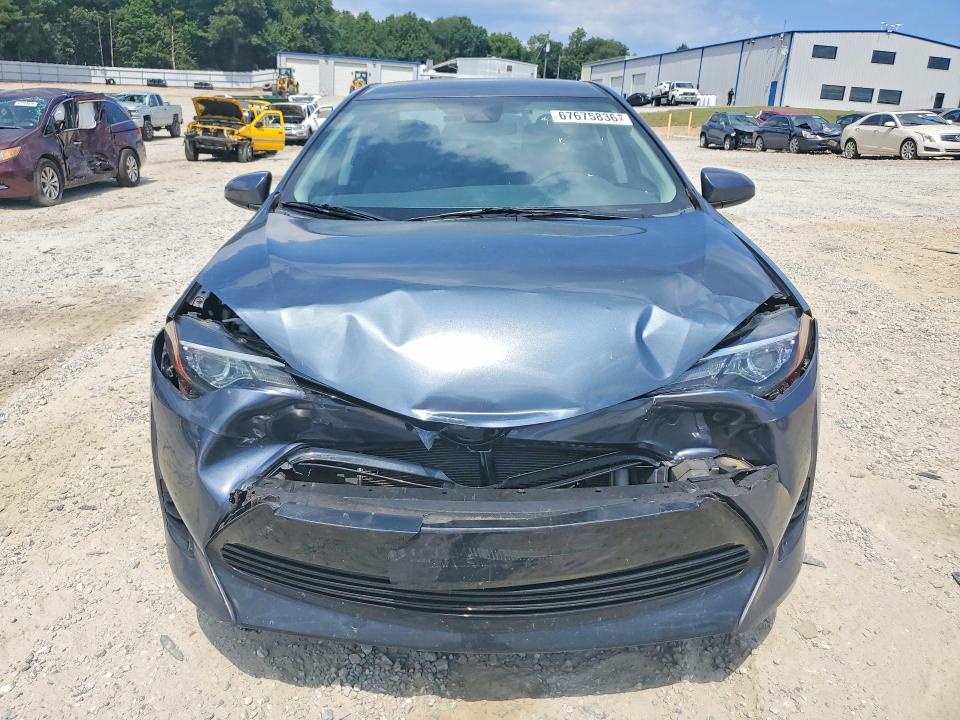Продажа на аукционе авто 2018 Toyota Corolla, vin: 5YFBURHE2JP792998, номер лота: 67675836