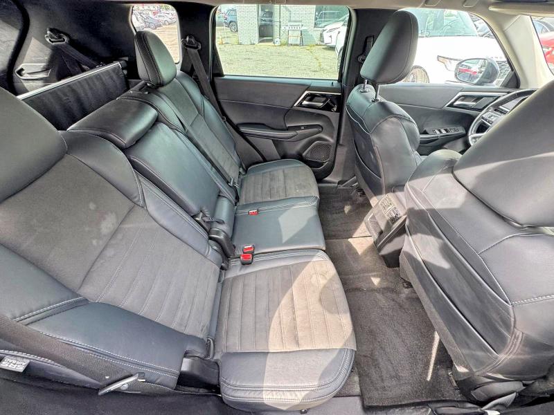 68300506 :رقم المزاد ، JA4J3UA87PZ016784 vin ، 2023 Mitsubishi Outlander مزاد بيع