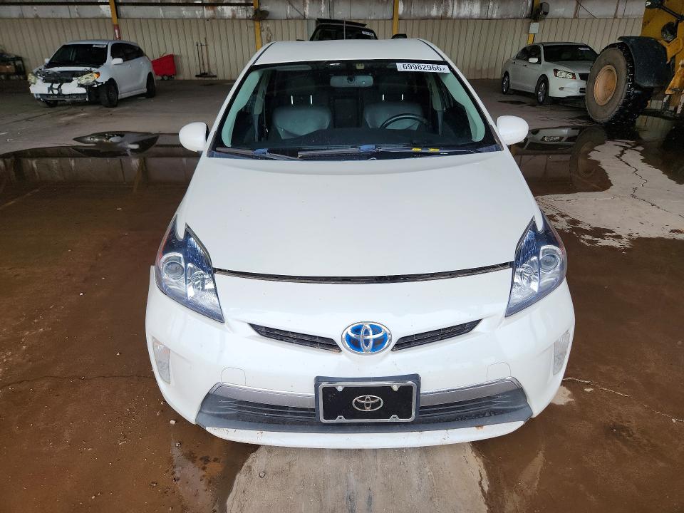 69982966 :رقم المزاد ، JTDKN3DP0F3067188 vin ، 2015 Toyota Prius Plug-in Hybrid مزاد بيع