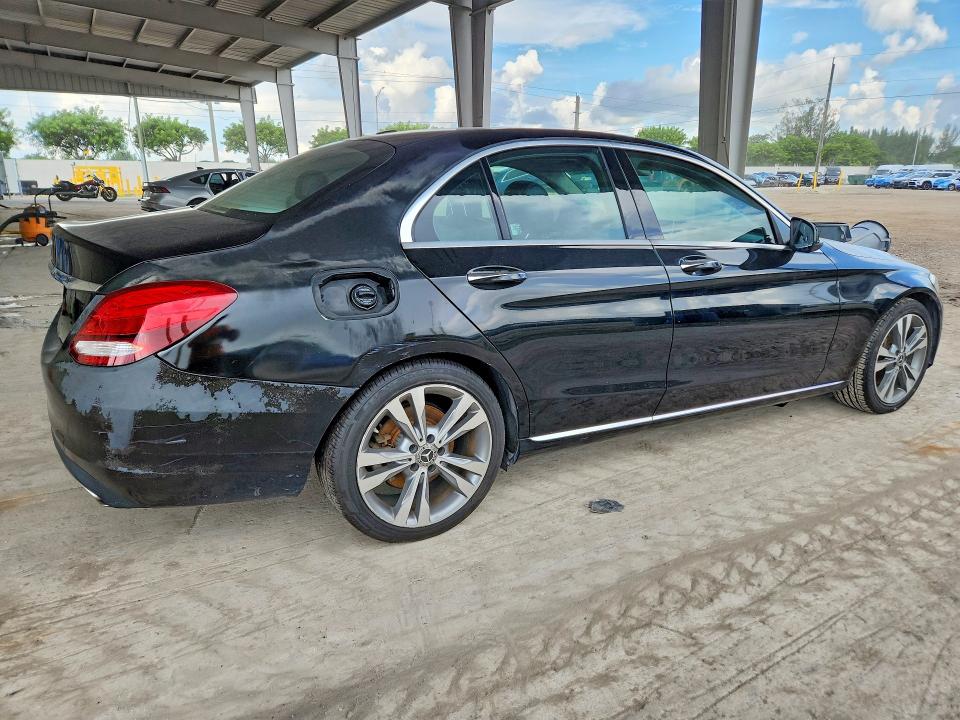 Продаж на аукціоні авто 2017 Mercedes-benz C, vin: 55SWF4JB0HU214353, номер лоту: 67640916