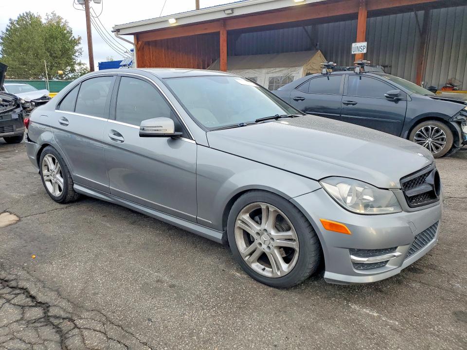 Aukcja sprzedaży 2012 Mercedes-benz C, vin: WDDGF8BB2CR201642, numer aukcji: 70049106