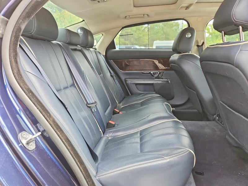 Продажа на аукционе авто 2015 Jaguar Xjl, vin: SAJWJ2GD1F8V90166, номер лота: 70441186