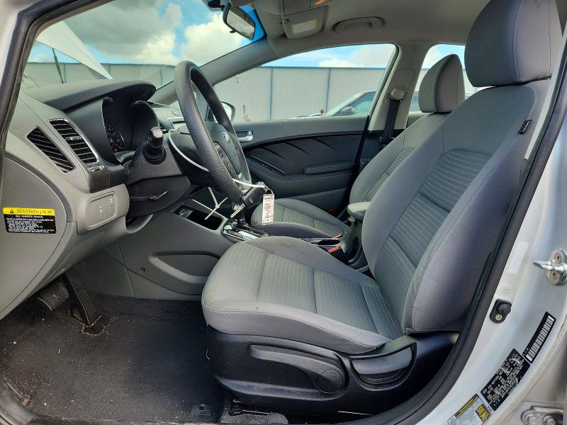 68029196 :رقم المزاد ، 3KPFL4A71JE283778 vin ، 2018 Kia Forte مزاد بيع