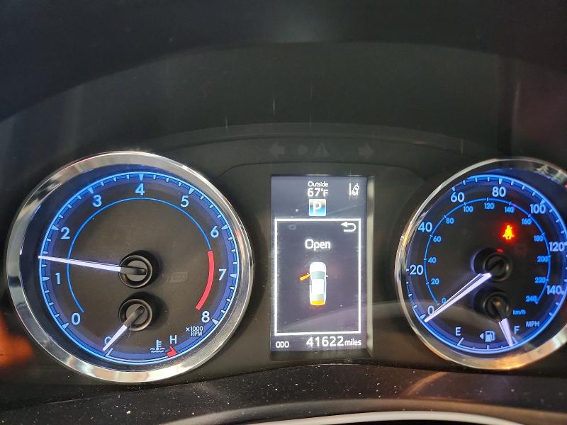 69705356 :رقم المزاد ، 5YFBURHE8KP920453 vin ، 2019 Toyota Corolla Se مزاد بيع