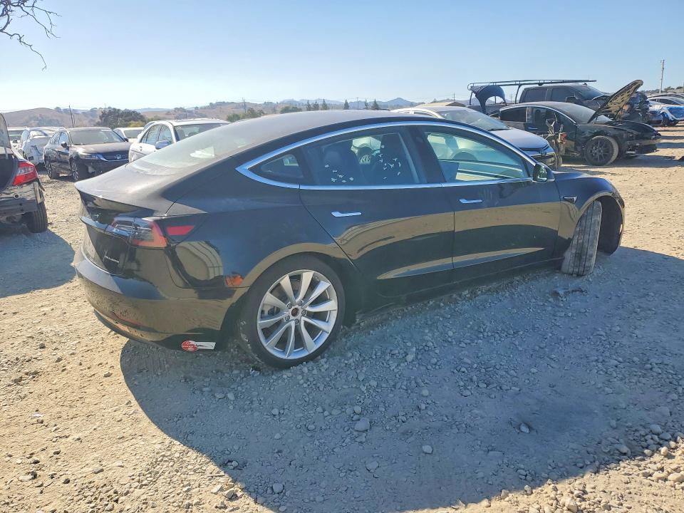Продаж на аукціоні авто 2018 Tesla Model 3, vin: 5YJ3E1EB7JF086750, номер лоту: 68957526