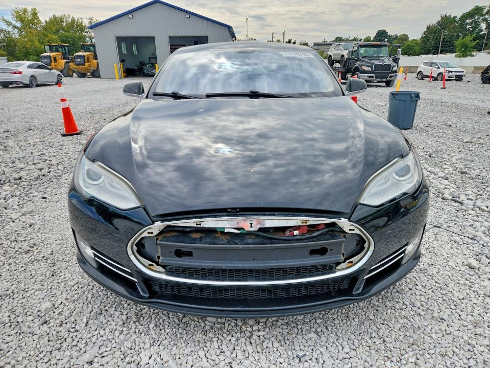 Продажа на аукционе авто 2013 Tesla Model S, vin: 5YJSA1CN2DFP14741, номер лота: 71178746