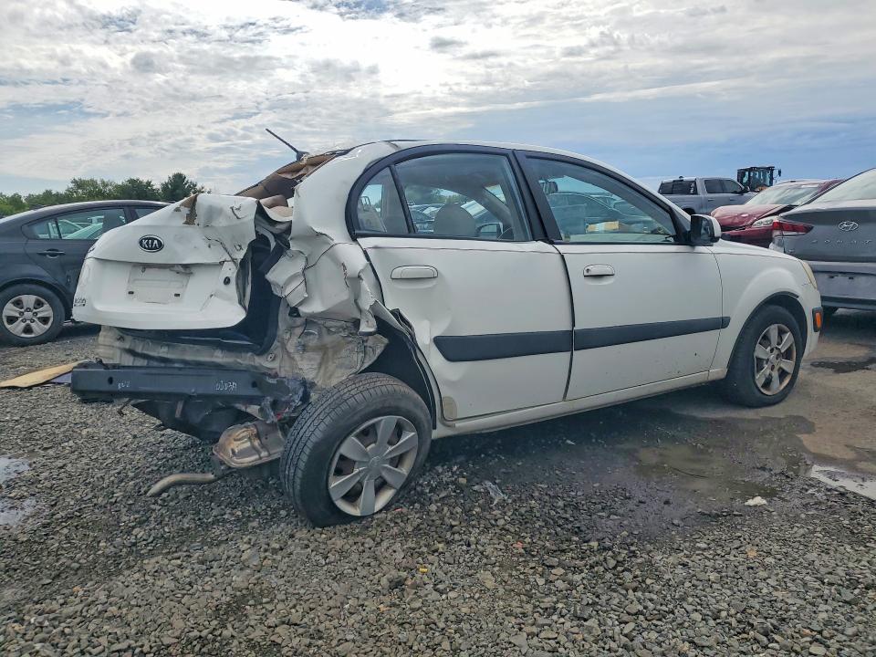 68915296 :رقم المزاد ، KNADE123366156231 vin ، 2006 Kia Rio مزاد بيع
