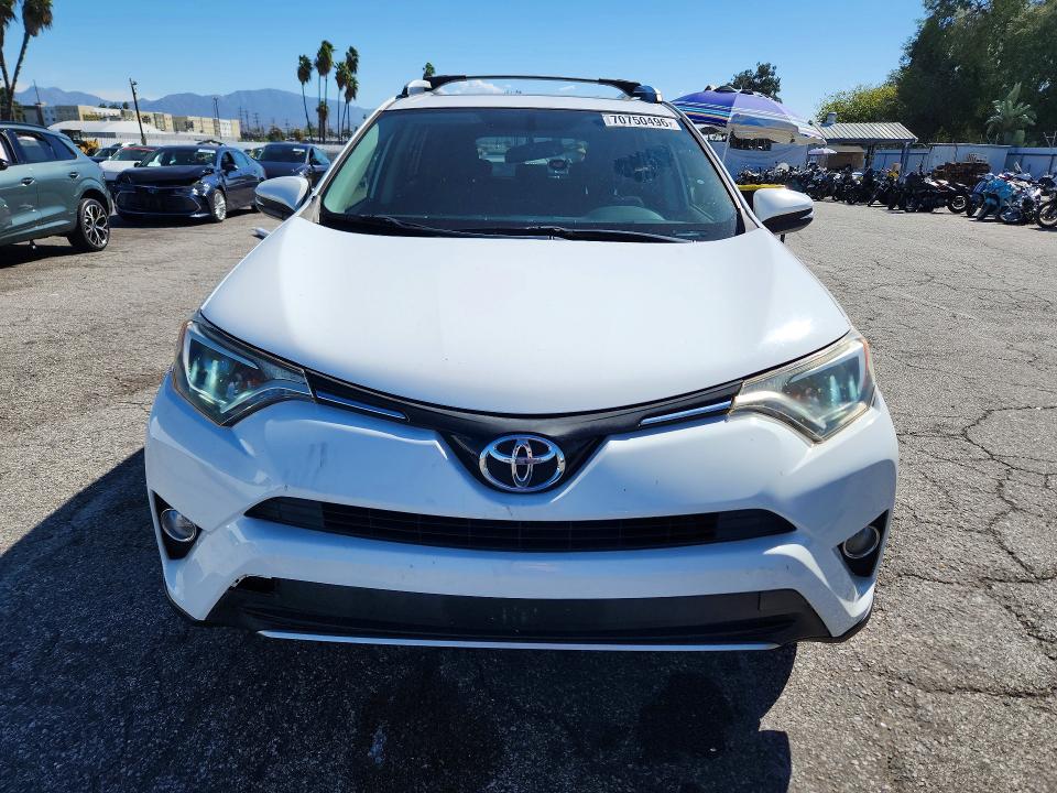 Продаж на аукціоні авто 2016 Toyota Rav4, vin: JTMWFREV4GJ083020, номер лоту: 70750496