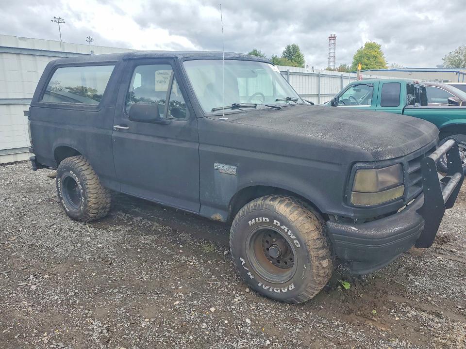 70430786 :رقم المزاد ، 1FMEU15H2SLA00108 vin ، 1995 Ford Bronco مزاد بيع
