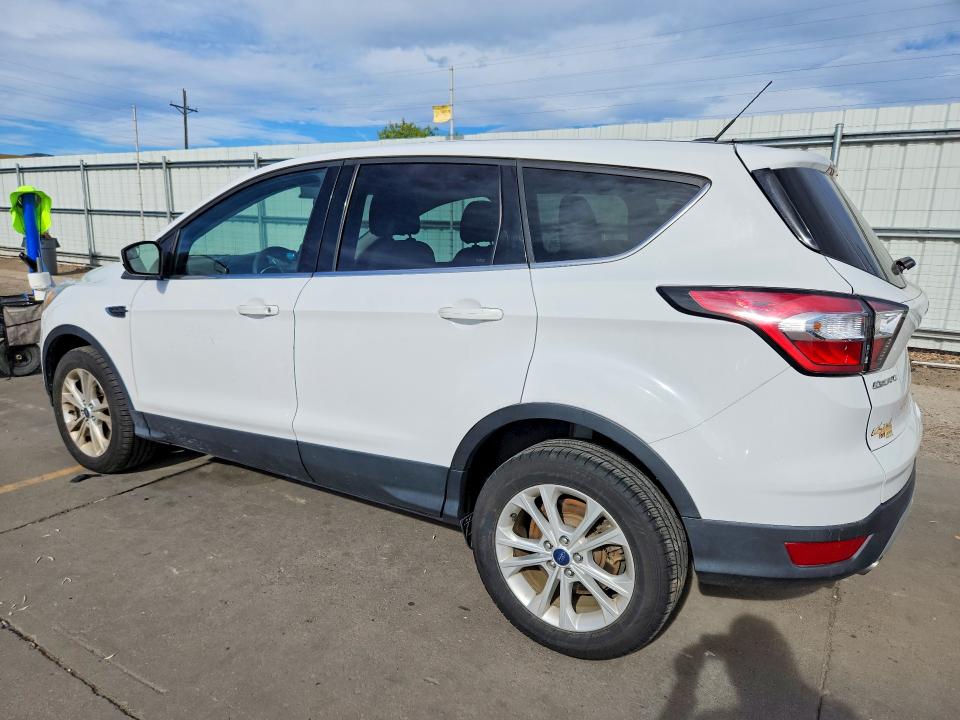 Продажа на аукционе авто 2017 Ford Escape, vin: 1FMCU9GD9HUC34474, номер лота: 68441876