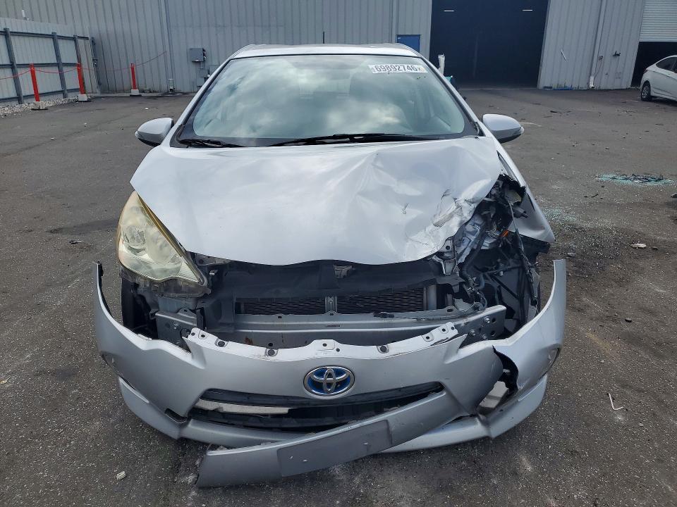 Продаж на аукціоні авто 2013 Toyota Prius C, vin: JTDKDTB34D1048865, номер лоту: 69892746